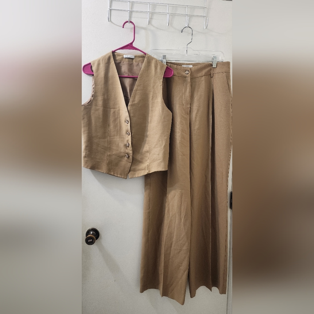 Motivi Tan Pantsuit with Relaxed Silhouette